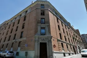 NOTRE ÉCOLE DE MADRID DQ 01